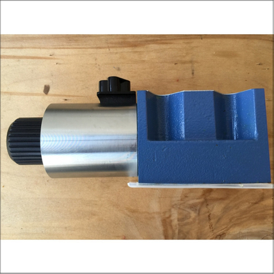 วาล์วสัดส่วนประเภทอุตสาหกรรม VICKERS DG4V-5-2AJ-M-U-H6-20 สําหรับระบบไฮดรอลิกเรียบและทนทาน