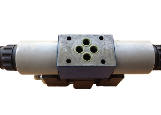 Rexroth Proportional Valve 3DREPE6C-2X/25EG24N9K31/A1V Blue Fast Response High Maximum Working Pressure Flexibility