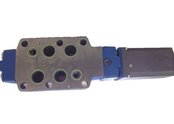 Rexroth Proportional Valve 4WRKE25W8-220L-3X/6EG24EK31/C1D3V High Precision Compact Design Blue Wide Control Range Energy-Saving